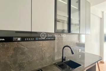 Kitchen Studio Patraland Urbano Apartment at Tower East