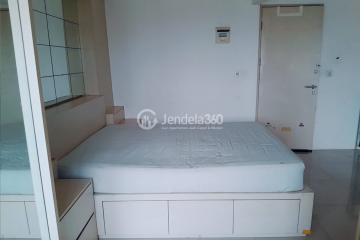 Bedroom Studio Bintaro Park View Apartment at Middle Floor