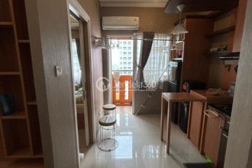 Living Room 1BR Apartment with City View at Green Pramuka City Apartment