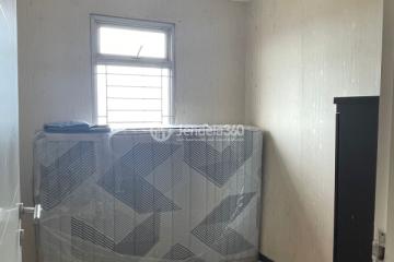 Bedroom High Floor 2BR Apartment with  View at Green Lake Sunter Apartment