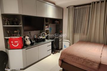 Bedroom 2 Comfortable 2BR Apartment High Floor with City View at Puri Imperium Apartment