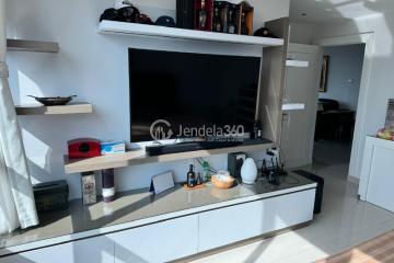 Living Room Comfortable 2BR Apartment High Floor with City View at Puri Imperium Apartment
