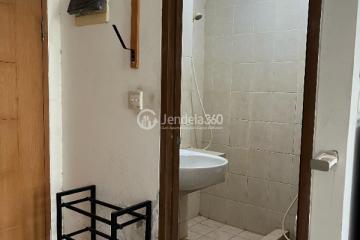 Bathroom Studio Maple Park Apartment at Tower B
