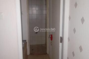 Bathroom 3BR Apartment with City View at Gading Mediterania Residence
