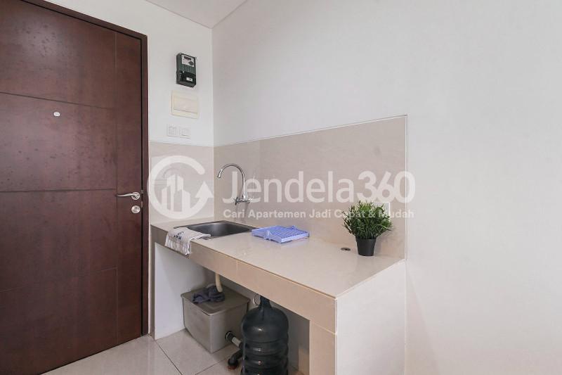 Kitchen High Floor Studio Apartment in An Exclusive Location, Alam Sutera, at Springwood Residence