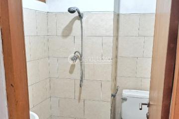 Bathroom Studio Margonda Residence Apartment at Tower Margonda Residence 1