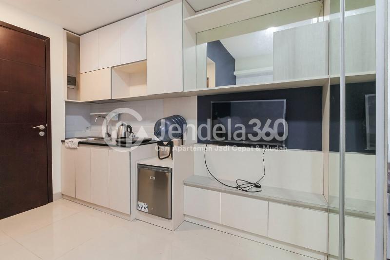 Bedroom Cozy Studio Apartment with Direct Access to Universitas Indonesia Train Station at Taman Melati Margonda Apartment