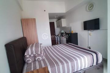 Bedroom Tidy Studio Apartment at Sayana Apartment Low Floor