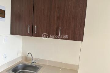 Kitchen Stylish Studio Apartment at B Residence BSD Tower Tulip