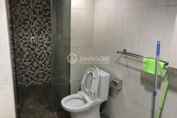 Bathroom Low Floor 2BR Apartment with Lake View at Trivium Terrace