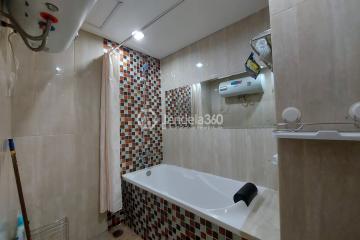 Bathroom 3BR Trivium Terrace Apartment at Tower North
