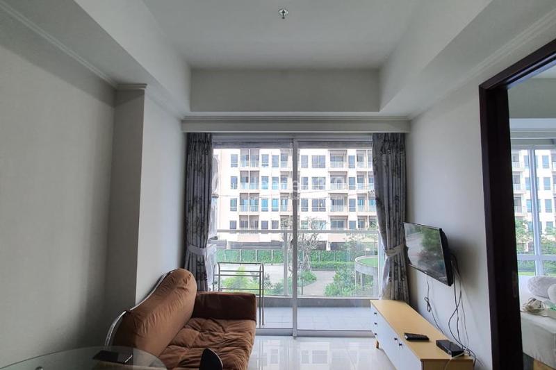 Living Room Decorative 2BR Apartment Low Floor with  View at Green Sedayu Apartment