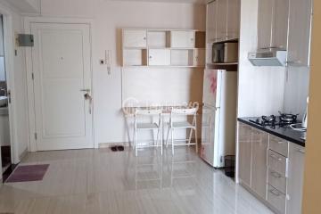 Kitchen 1BR Green Lake Sunter Apartment at High Floor
