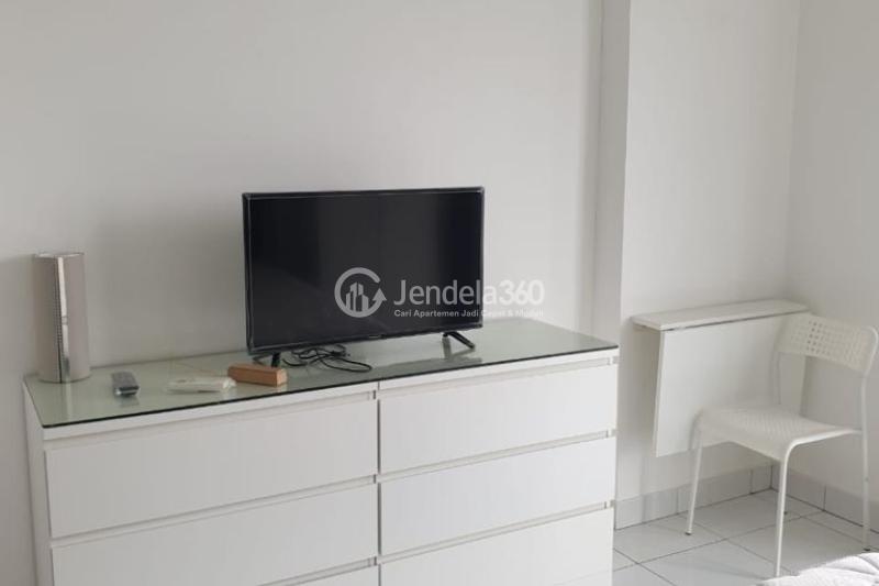 Bedroom High Floor Studio Apartment with  View at Casa De Parco Apartment