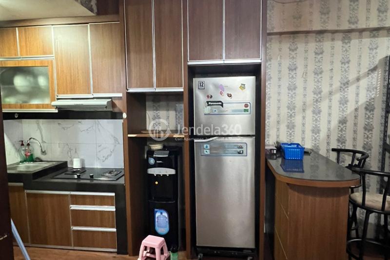 Kitchen 1BR Bandara City Apartment at Low Floor