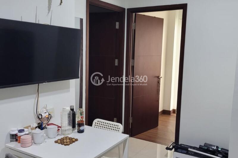 Bedroom Tidy 2BR Apartment at Springwood Residence High Floor