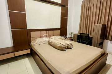 Bedroom Middle Floor 1BR Apartment with City View at Mediterania Marina Ancol Apartment