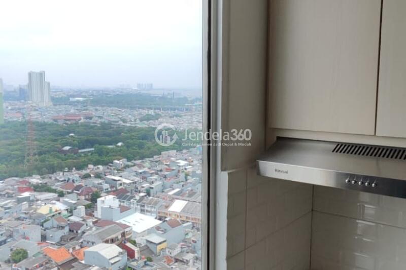 Kitchen 2BR Sunter Icon Apartment at High Floor