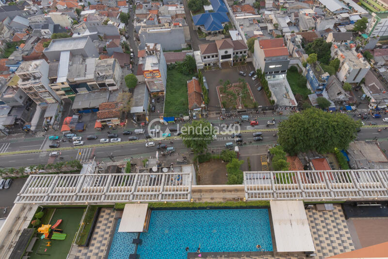 Balcony Antique and Lovely 1BR Apartment with City View at Cosmo Terrace - Jakarta Residence Thamrin City