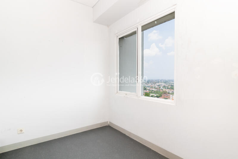 Bedroom 2 Simply Look 2BR Apartment at Aspen Residence Apartment High Floor