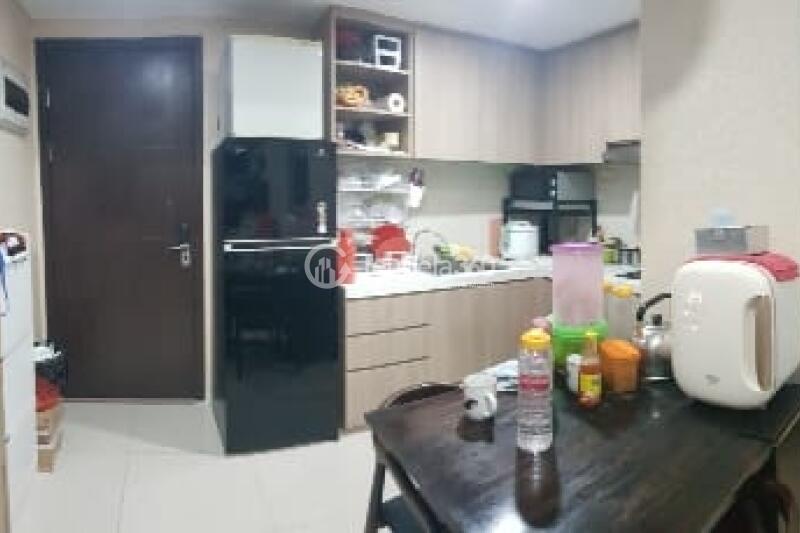 Kitchen Lovely 3BR Apartment at Daan Mogot City Apartment High Floor