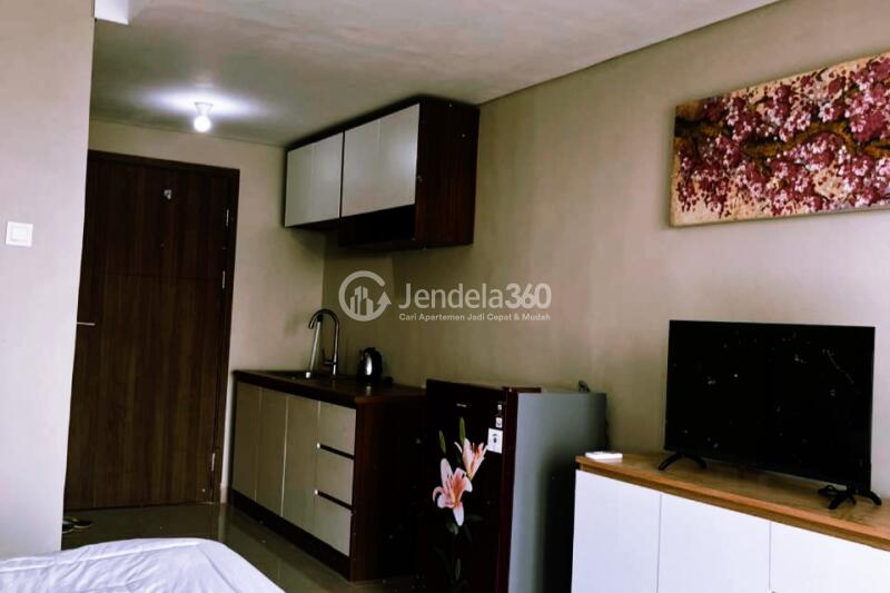 Bedroom Stylish Studio Apartment High Floor with  View at LRT City Sentul Apartment