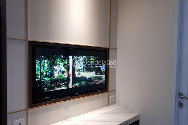 Bedroom Best Deal 1BR Apartment Middle Floor with  View at B Residence BSD