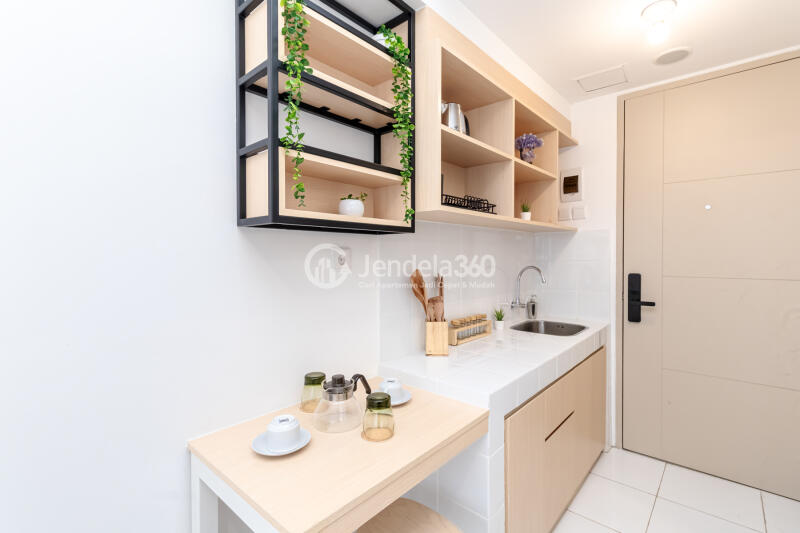 Kitchen Studio Tokyo Riverside Apartment at High Floor