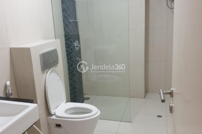Bathroom 1BR The Via & The Vue Ciputra World Surabaya Apartment at Tower Via