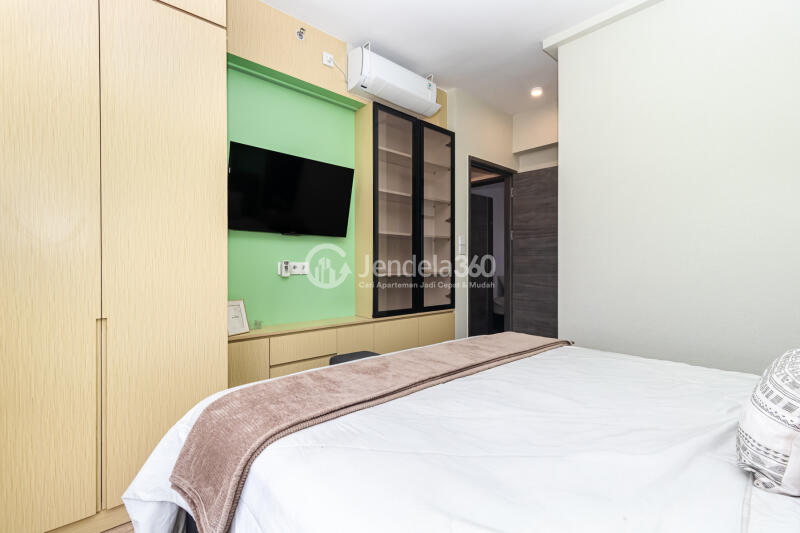 Bedroom 1 3BR Sky House Alam Sutera Apartment at Tower Castilla