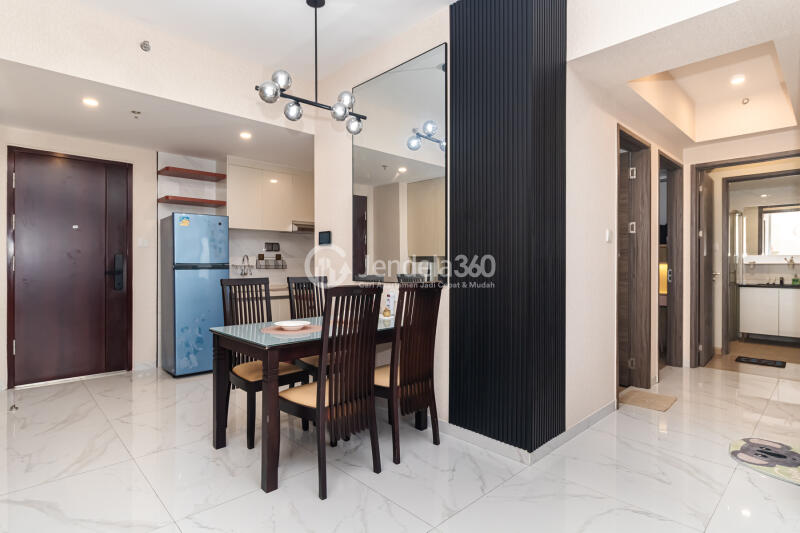 Dining Room 3BR Sky House Alam Sutera Apartment at Tower Castilla