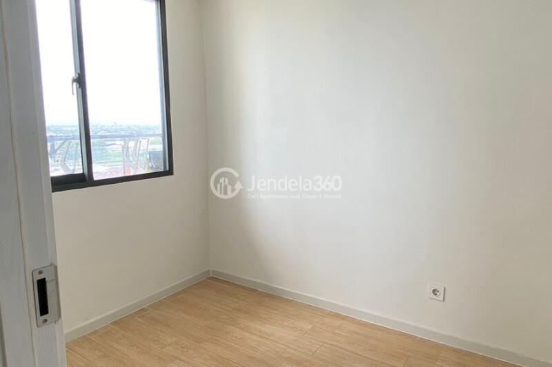 Bedroom 2 Flawless 2BR Apartment Middle Floor with City View at Daan Mogot City Apartment