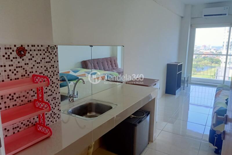 Kitchen Studio Apartment with  View at Puncak Bukit Golf Apartment
