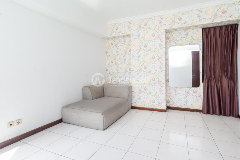 Bedroom 1 3BR Sudirman Tower Condominium Apartment at Middle Floor