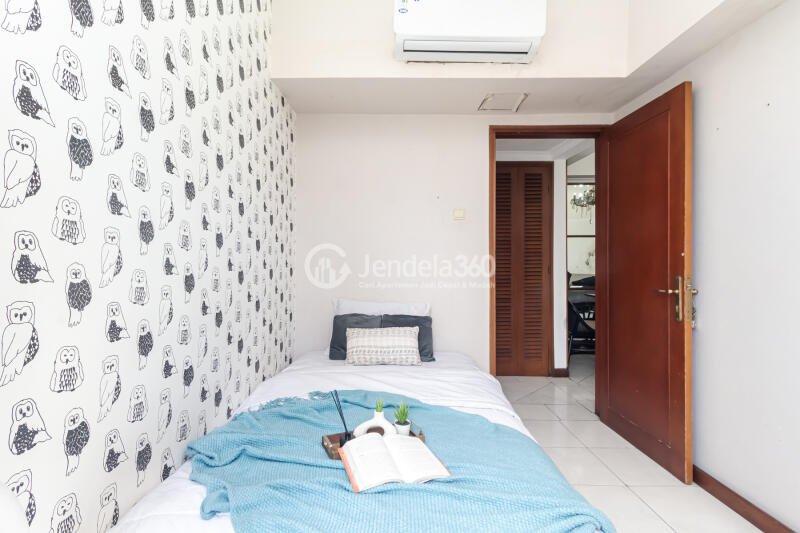 Bedroom 2 3BR Sudirman Tower Condominium Apartment at Middle Floor