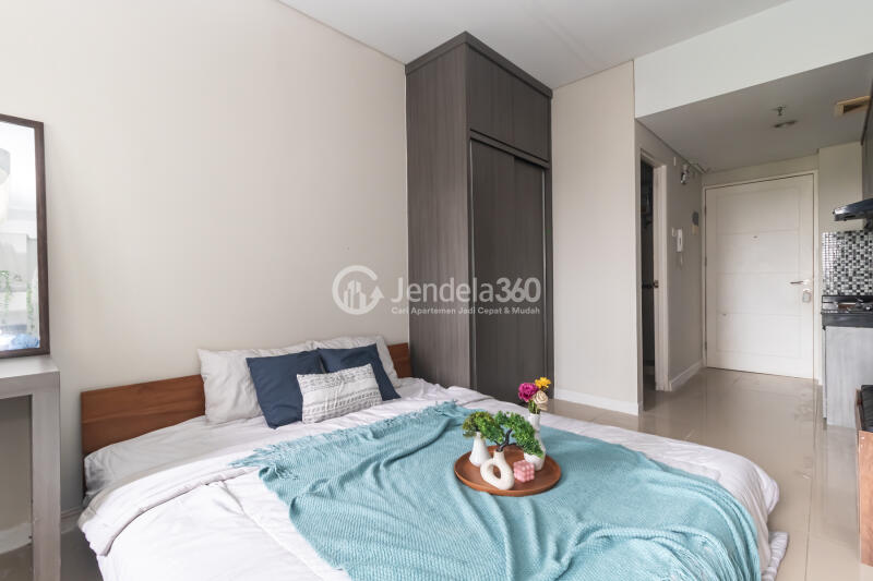 Bedroom Studio Apartment with City View at Metro Park Residence