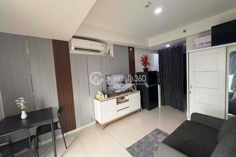 Bedroom High Floor Studio Apartment with  View at Daan Mogot City Apartment