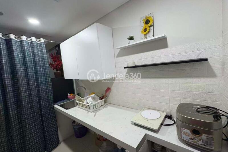 Bedroom High Floor Studio Apartment with  View at Daan Mogot City Apartment