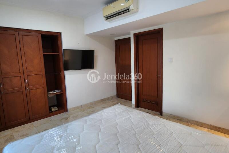Bedroom 2 Flawless 3BR Apartment at Ambassador 1 Apartment Middle Floor