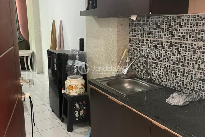 Kitchen Low Floor Studio Apartment with - View at Emerald Tower Apartment
