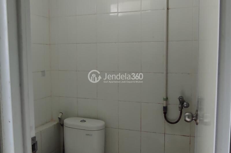 Bathroom High Floor Studio Apartment with - View at Bassura City Apartment