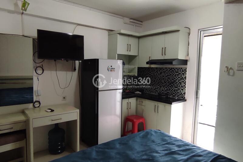 Bedroom High Floor Studio Apartment with - View at Bassura City Apartment