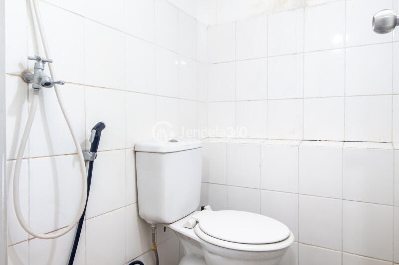 Bathroom Kalibata City Apartment 2BR Fully Furnished