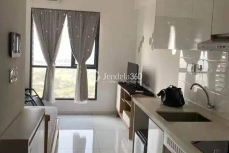 Bedroom Excellent Studio Apartment at Sky House Alam Sutera Tower Acasia