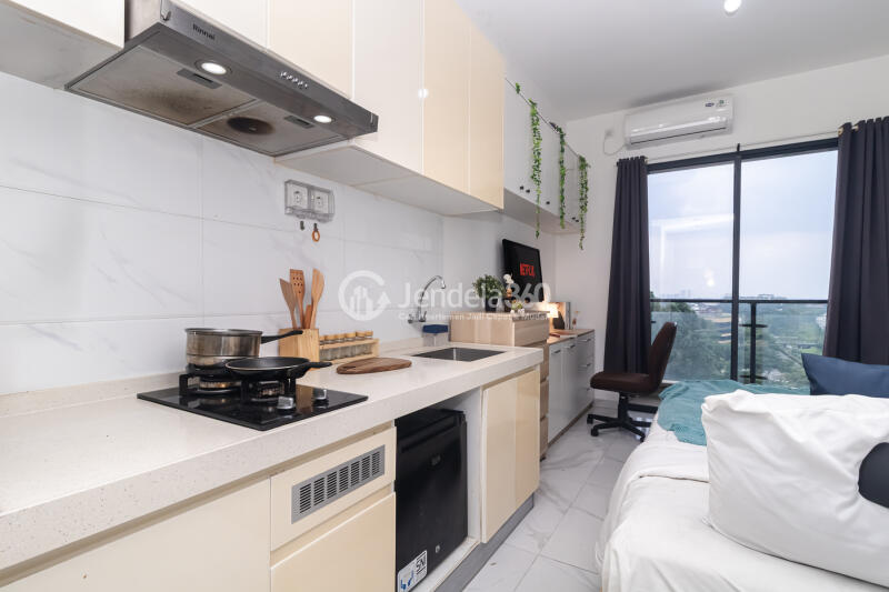 Kitchen Best Deal Studio Apartment at Sky House BSD Apartment Tower Leonie