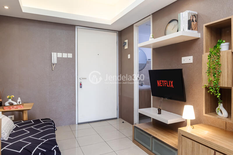 Living Room Low Floor 2BR Apartment with  View at Green Bay Pluit Apartment