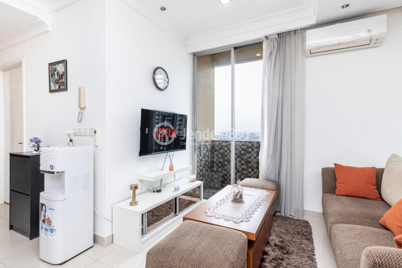 Living Room Well Furnished 2BR Apartment at Kuningan Place Apartment Middle Floor