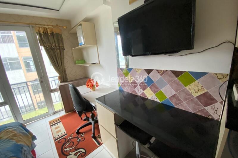 Bedroom Middle Floor Studio Apartment with Plaza Jarrdin View at The Jarrdin Cihampelas Apartment