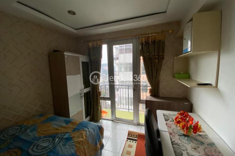 Bedroom Middle Floor Studio Apartment with Plaza Jarrdin View at The Jarrdin Cihampelas Apartment