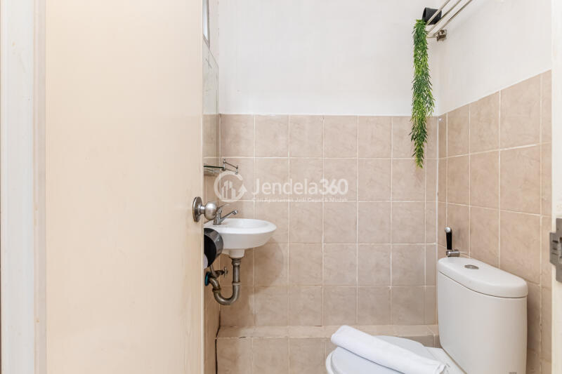 Bathroom Green Bay Pluit Apartment 1BR Fully Furnished